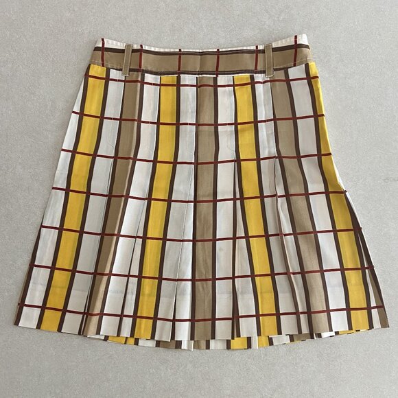 Marc by Marc Jacobs Pleated Skirt ASO Taylor in High School Musical 3 - Picture 3 of 11